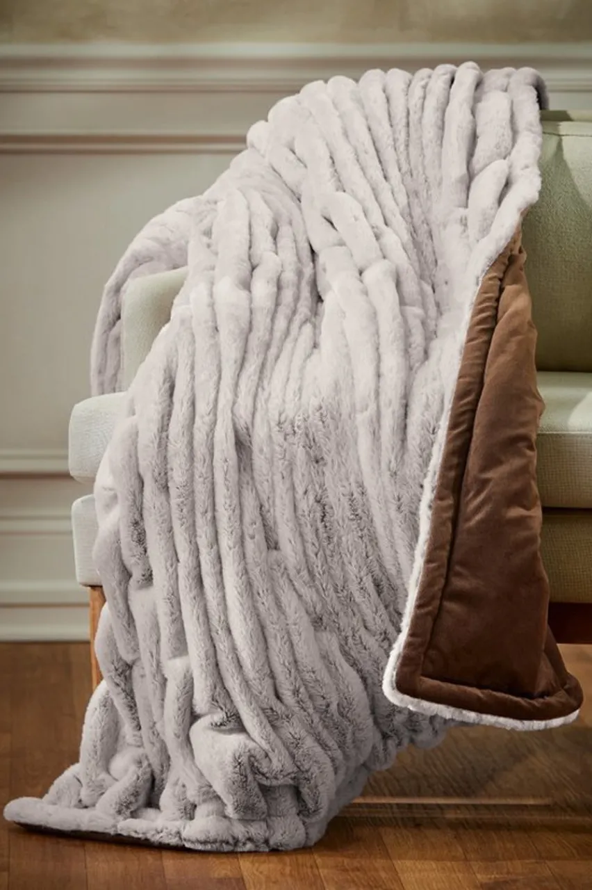 Soft Surroundings La Parisienne Faux Fur Throw- Bedding|Bedding Essentials