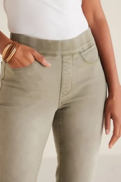 Soft Surroundings The Ultimate Denim Pull-On Crop- Jeans
